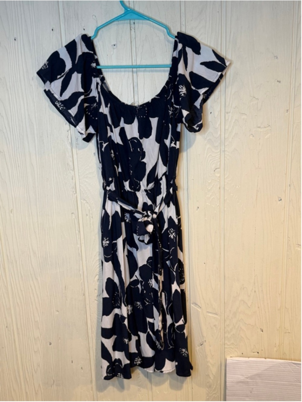 JECEIKA Navy White Floral Off Shoulder Dress Medium